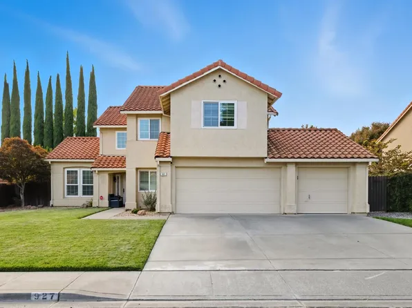 927 Arbor Oaks Drive, Vacaville, CA 95687