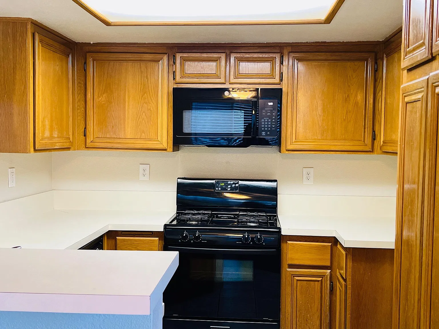 2 bed, 956 sqft, $2,500 — Photo 4