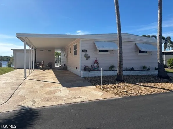 309 Shoreland Dr, Fort Myers, FL 33905