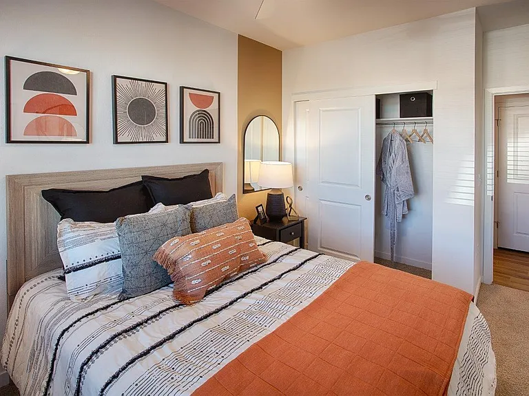Ascend at Horizon Uptown — Photo 12