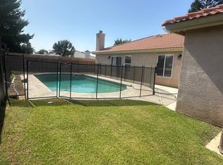 10407 Loughton Ave, Bakersfield, CA 93311
