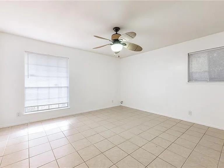 2108 Monarch Dr — Photo 11