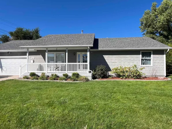 410 McDonald Road, North Platte, NE 69101