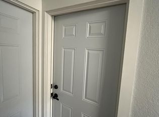 270 W 17th St #12, Dubuque, IA 52001