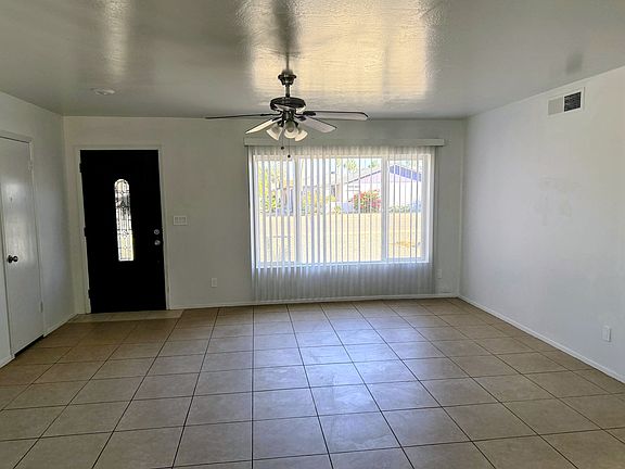 2nd image of 4638 S Parkside Dr