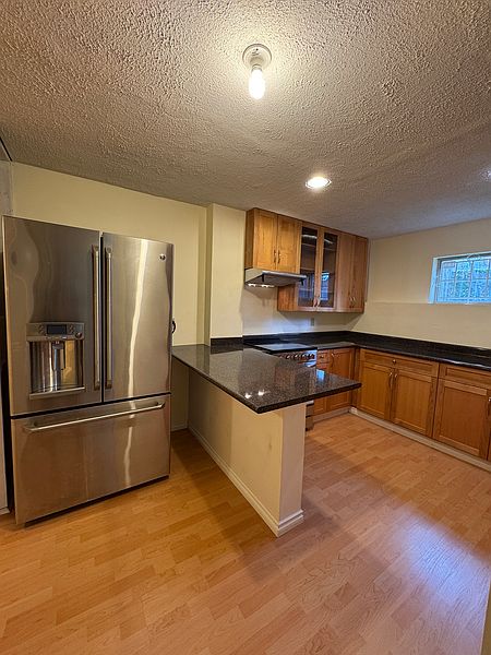 Coquitlam House for rent - 2 Bedrooms — photo 10