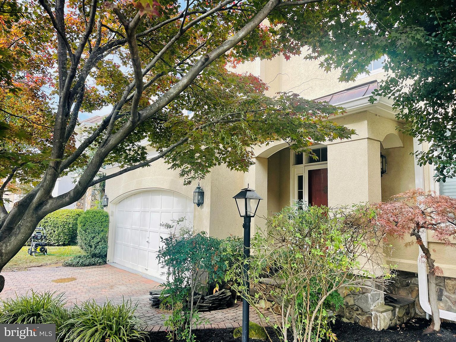 9954 Lochmoore Ln, Vienna, VA 22181 Zillow