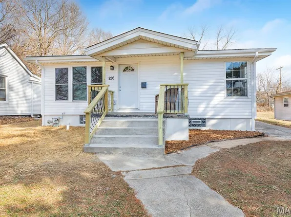 820 Highland St, Edwardsville, IL 62025