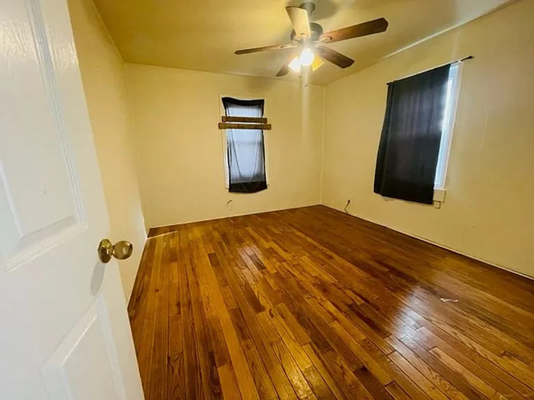1002 W Deming St — Photo 10
