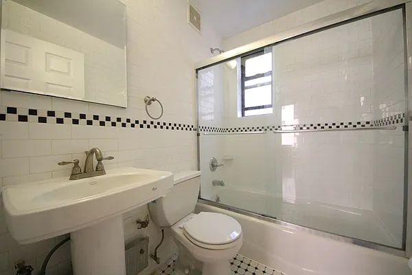 Rented by (Legacy) NY Quality Living Uptown | media 20