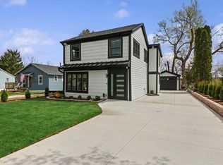 3159 E Barry Dr, Lake Geneva, WI