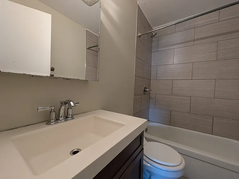 360 E Northwood Ave — Photo 8