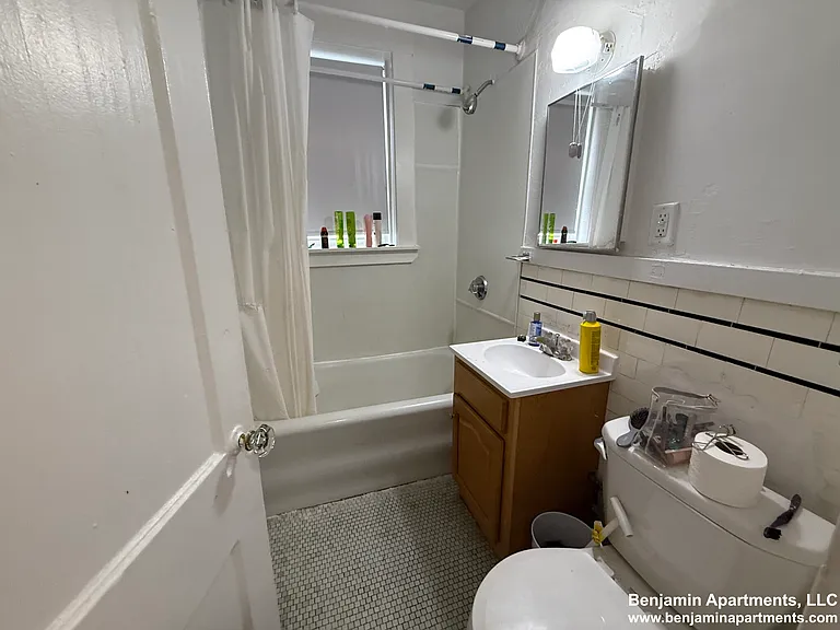 88 Washington St #16 — Photo 5