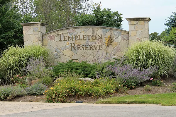 13 Templeton Dr photo 1