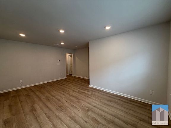 4th image of 82 Werner Brook Way SW