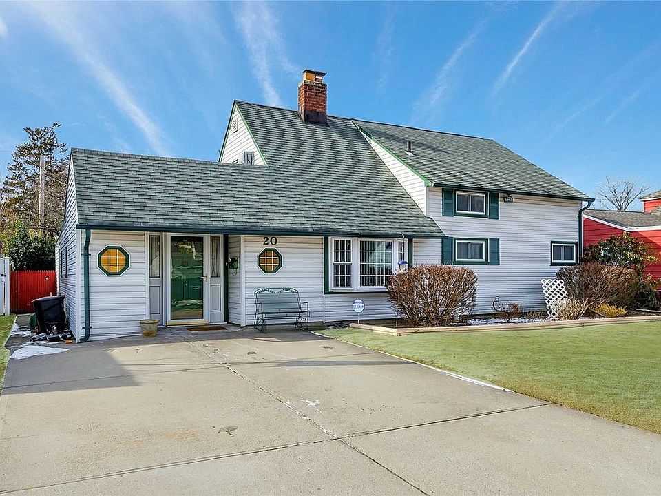 1st image of 20 College Ln