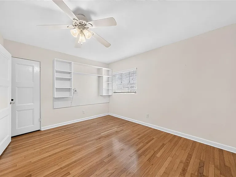 2406 Shoreham Rd — Photo 3