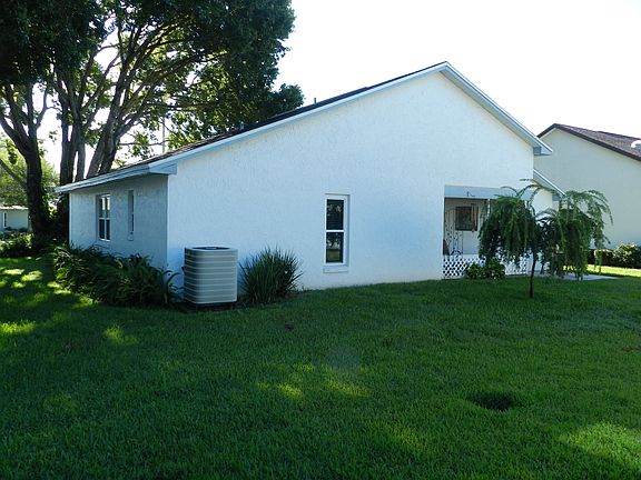 3rd image of 6216 Egret Dr