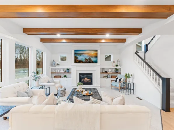 17612 Jett Cir SE, Prior Lake, MN 55372