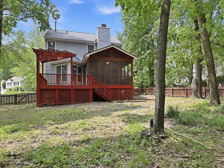 2716 Steeple Run Dr — Photo 38