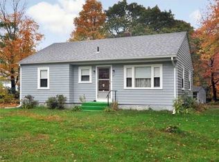 25 Taylor Rd, Johnston, RI 02919