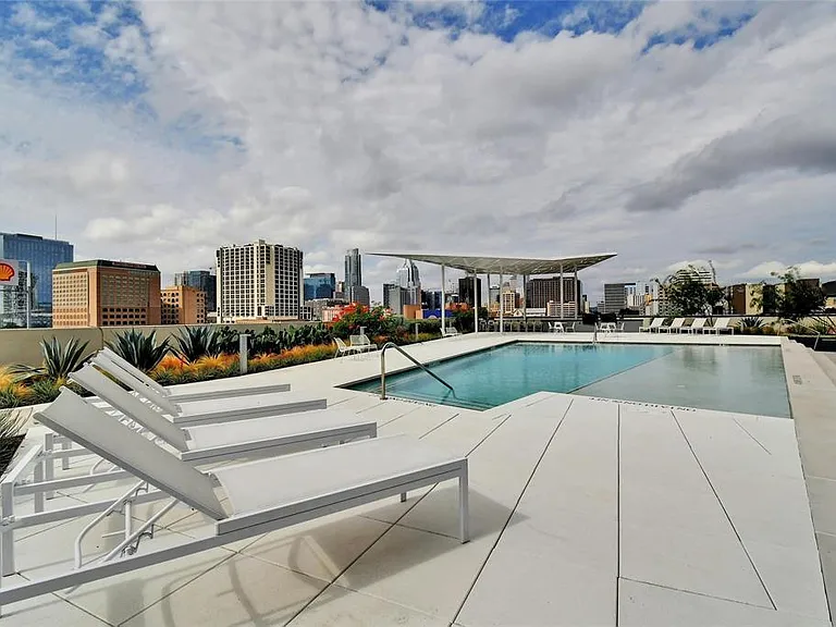 800 Embassy Dr #507 — Photo 1
