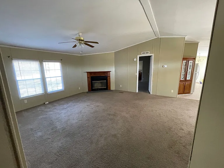 1677 Cassatt Rd — Photo 5