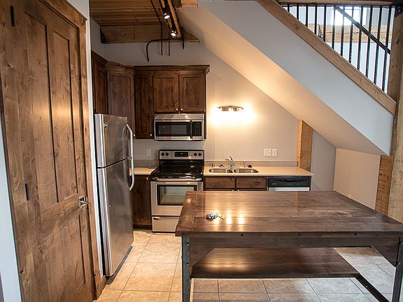 2nd image of 456 W Main St APT 302