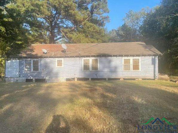 8984 County Road 165 N, Overton, TX 75684