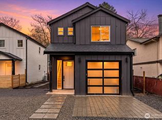 11017 35th Avenue NE, Seattle, WA