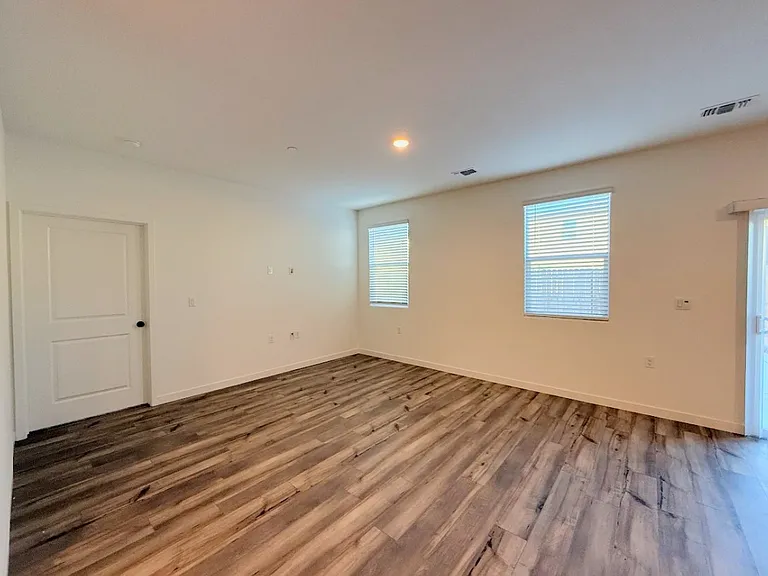 4735 Sami Jo Dr — Photo 6