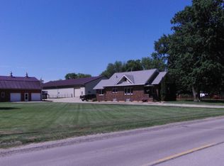 2666 Independence Ave, Waterloo, IA 50707