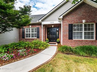 1205 Walnut Branch Ln, Knoxville, TN 37922