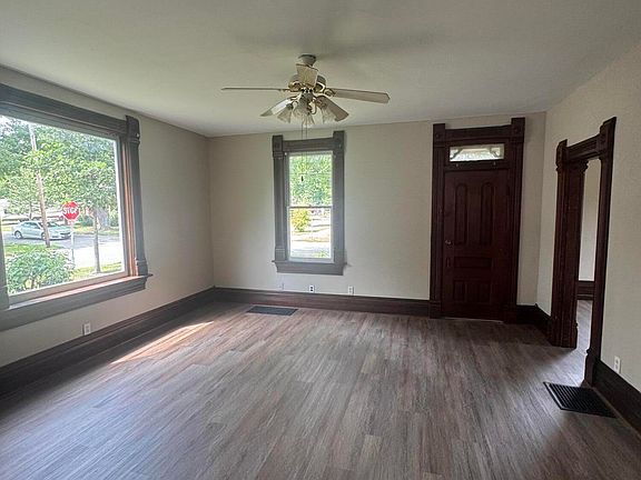 5th image of 532 N Wayne St