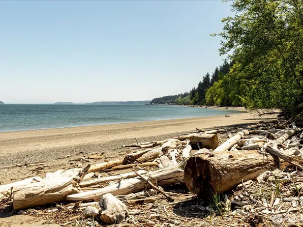 2185 Eastpoint Drive, Langley, WA 98260