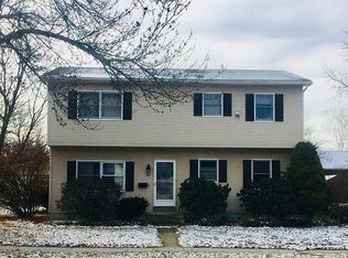 69 Gazo Ave, Burlington, VT 05408