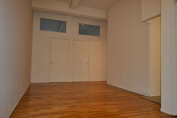 Rented by REAL New York | media 24