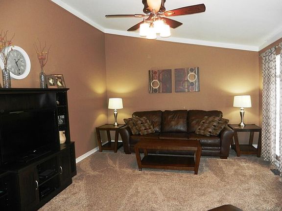5th image of 6272 Lake Waldon Dr