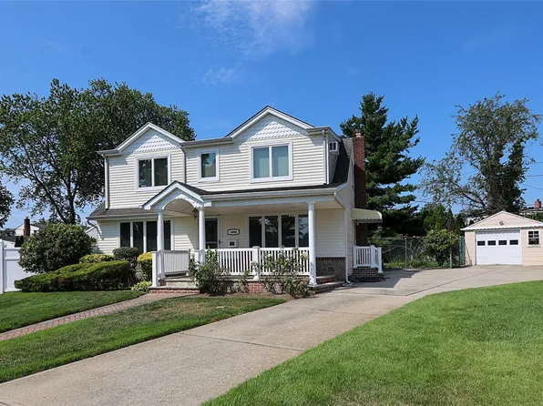 1600 Irving Court, North Bellmore, NY 11710
