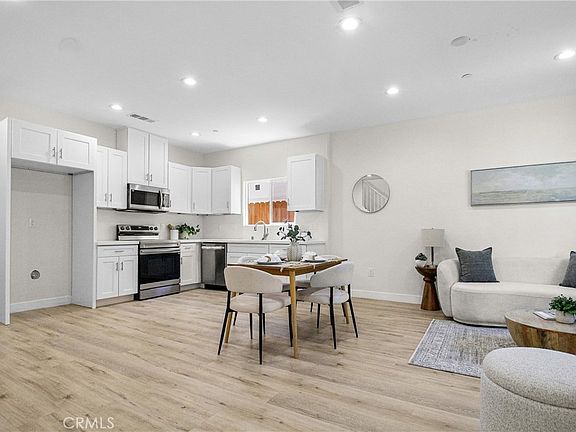 3rd image of 244 W N St