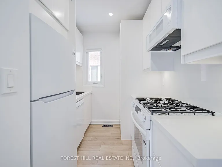 85 Vaughan Rd #5 — Photo 17