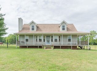 3470 Tobe Robertson Rd, Columbia, TN 38401