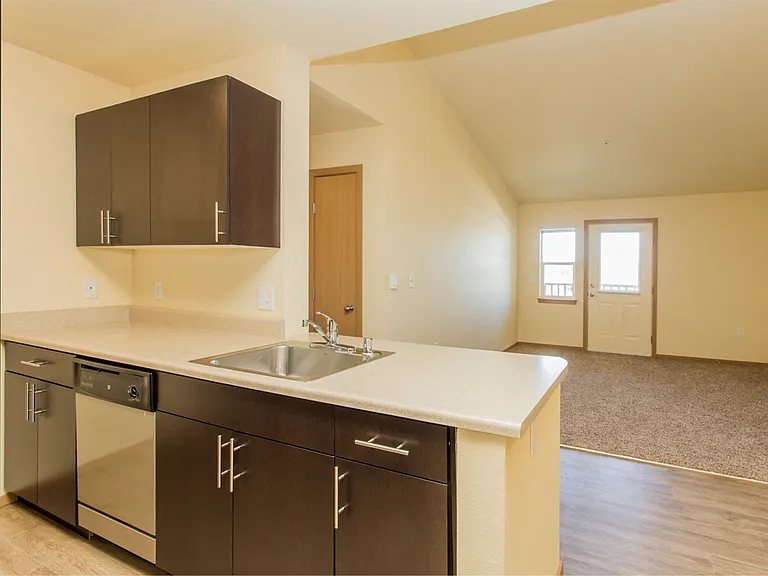 Axis Apartments — Photo 15