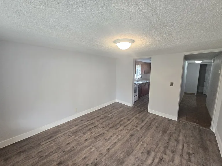 1007 Olsen Ave — Photo 19