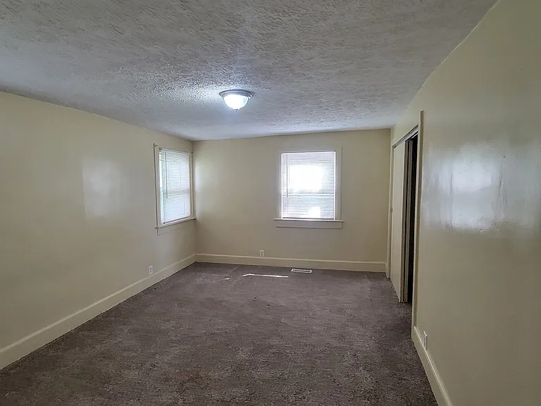 4618 McGuire Ct — Photo 3