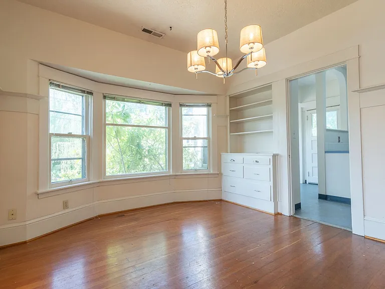 5534 N Missouri Ave — Photo 3