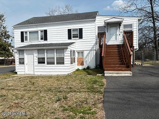547 Harding Ave — Photo 14