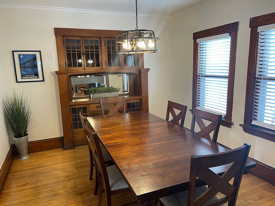 1st image of 2116 Como Ave #2116