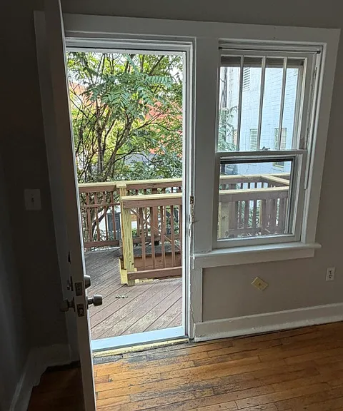 27 E Patrick St #4 — Photo 10