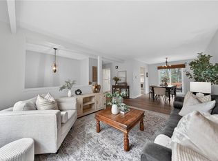 90 Amos Ave, Waterloo, ON N2L 5C4
